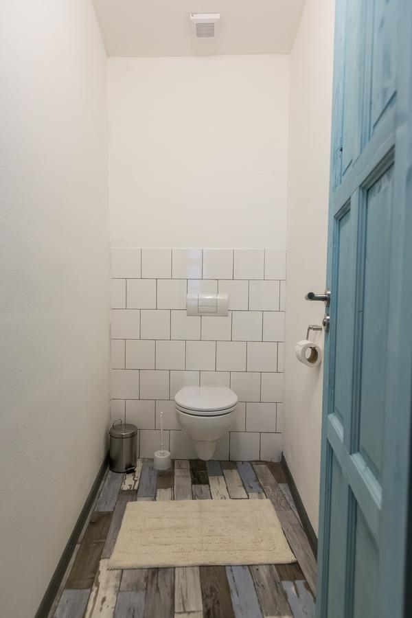 Zeitlos Boutique Hostel Bratislava Bagian luar foto